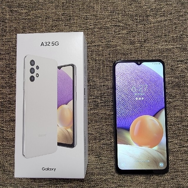 Galaxy(ギャラクシー)のGALAXY　A32 5G　ホワイト スマホ/家電/カメラのスマートフォン/携帯電話(スマートフォン本体)の商品写真