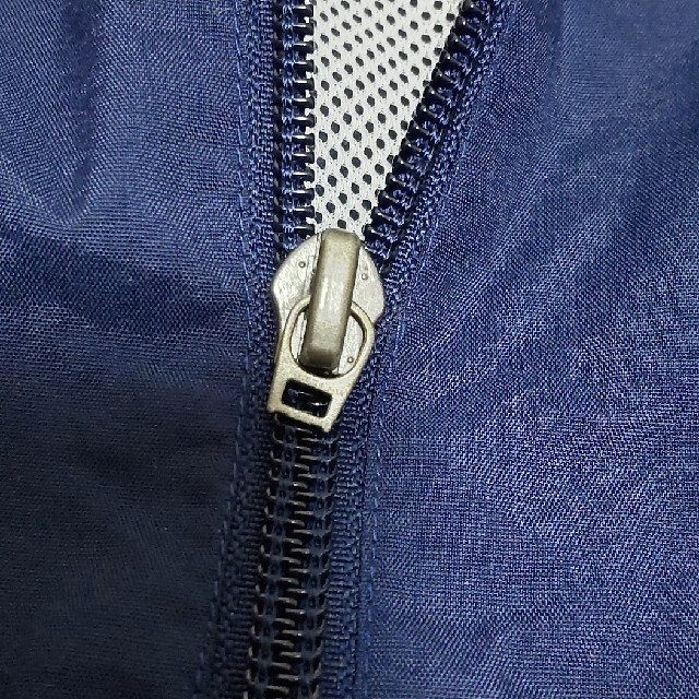 NIKE(ナイキ)の折りたたみフード付きナイキパーカー　130サイズ キッズ/ベビー/マタニティのキッズ服男の子用(90cm~)(ジャケット/上着)の商品写真