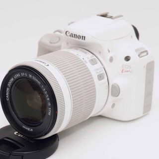 キヤノン(Canon)の⭐️女性大人気⭐️ Canon EOS kiss X7 レンズキット♪(デジタル一眼)