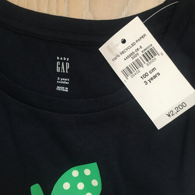 GAP(ギャップ)のTシャツ　GAP 100 キッズ/ベビー/マタニティのキッズ服女の子用(90cm~)(Tシャツ/カットソー)の商品写真