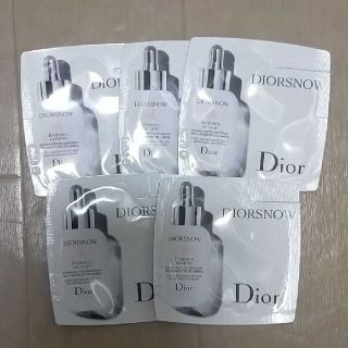 クリスチャンディオール(Christian Dior)のにゃおにゃお様専用☆ディオール スノー エッセンス オブ ライト(美容液)