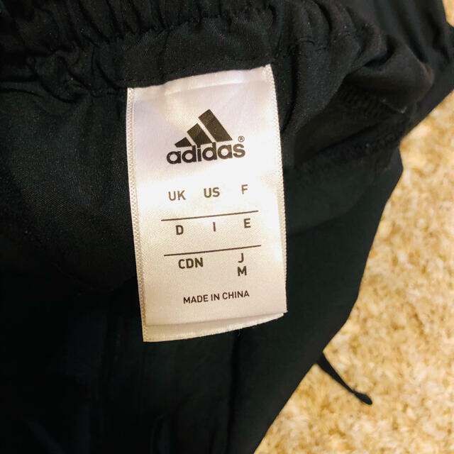 adidas(アディダス)のアディダス ハーフパンツ レディースのパンツ(ハーフパンツ)の商品写真