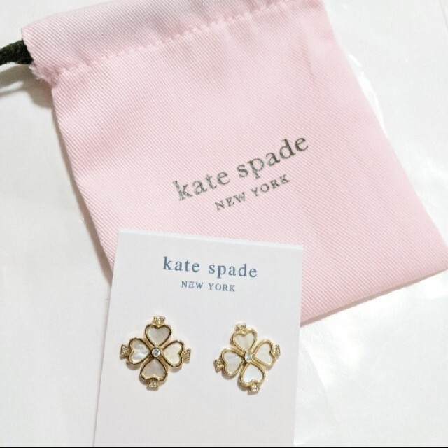 kate spade new york(ケイトスペードニューヨーク)のれいさん専用【新品】kate spade ケイトスペード ピアス ２点 レディースのアクセサリー(ピアス)の商品写真