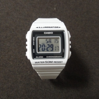 カシオ(CASIO)のCASIO STANDARD ホワイト(腕時計(デジタル))