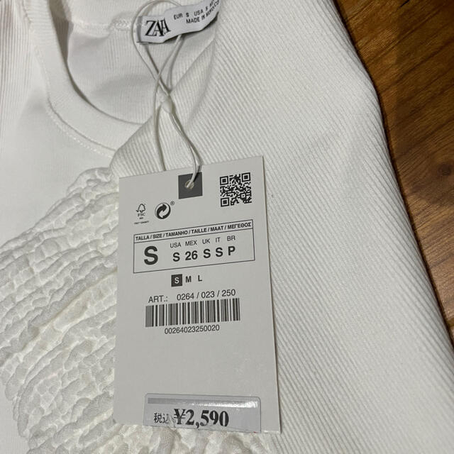 ZARA(ザラ)のZARA コンビ生地Tシャツ レディースのトップス(Tシャツ(半袖/袖なし))の商品写真