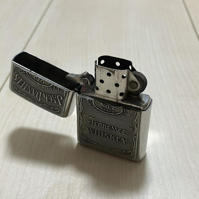 ZIPPO(ジッポー)のZippo Jack Daniel'sデザイン メンズのファッション小物(タバコグッズ)の商品写真