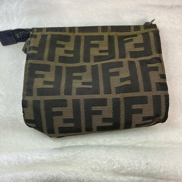 FENDI(フェンディ)のFENDI フェンディ　ズッカ柄　ミニポーチ　バニティ レディースのファッション小物(ポーチ)の商品写真