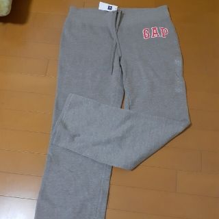 ギャップ(GAP)の【期間限定値下】GAPスエットパンツLベージュ(クロップドパンツ)