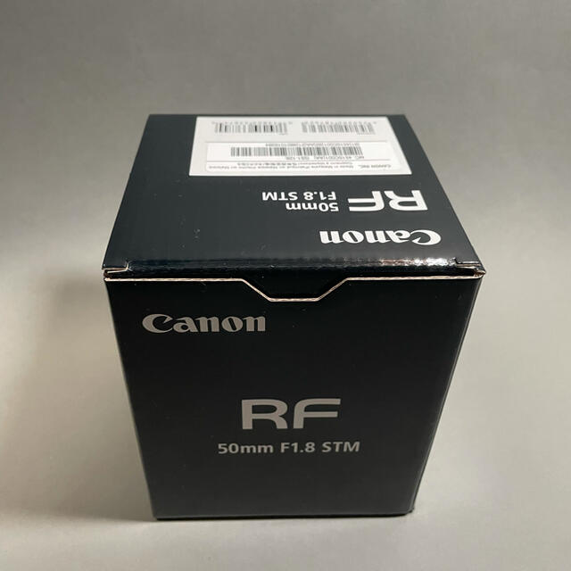 Canon(キヤノン)のキヤノン Canon RF50mm F1.8 STM  スマホ/家電/カメラのカメラ(レンズ(単焦点))の商品写真