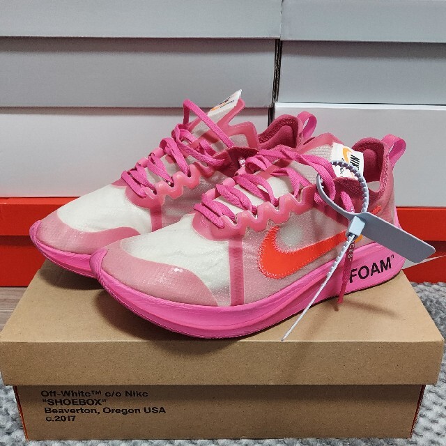 NIKE(ナイキ)のOFF-WHITE × NIKE ZOOM FLY PINK メンズの靴/シューズ(スニーカー)の商品写真