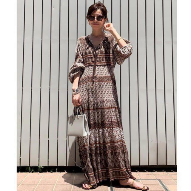 L'Appartement DEUXIEME CLASSE(アパルトモンドゥーズィエムクラス)のBLUE BOHEME  Printed Long Dress ブルーボヘム レディースのワンピース(ロングワンピース/マキシワンピース)の商品写真