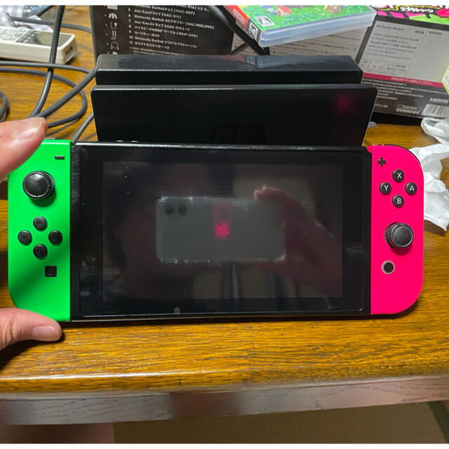 Nintendo Switch(ニンテンドースイッチ)のswitch スプラトゥーンセット あつ森つき プロコン付き エンタメ/ホビーのゲームソフト/ゲーム機本体(家庭用ゲーム機本体)の商品写真