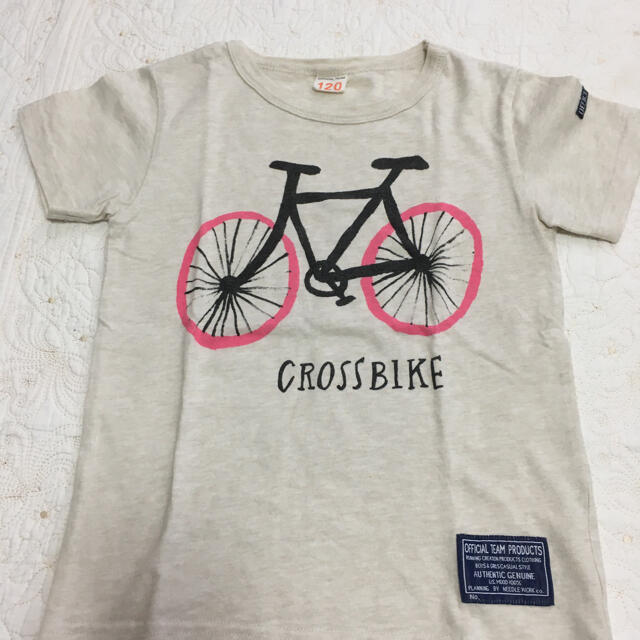 NEEDLE WORK SOON(ニードルワークスーン)の130サイズ OFFICIAL TEAM オフィシャルチーム　自転車　Tシャツ  キッズ/ベビー/マタニティのキッズ服女の子用(90cm~)(Tシャツ/カットソー)の商品写真