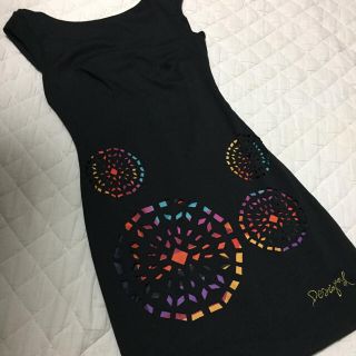 デシグアル(DESIGUAL)の専用！デシグアルワンピース 虹色花火柄(ひざ丈ワンピース)