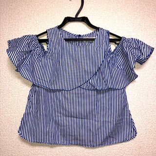 ザラキッズ(ZARA KIDS)の未使用に近い♡ZARA kids カットソー　フリルブラウス　140cm(Tシャツ/カットソー)