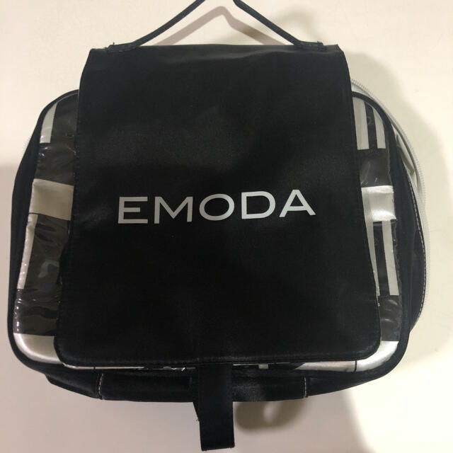 EMODA(エモダ)のEMODA  ノベルティ　トラベルポーチ レディースのファッション小物(ポーチ)の商品写真
