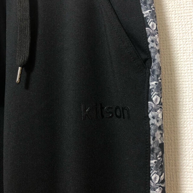 KITSON(キットソン)のトレーニングウェア2点 スポーツ/アウトドアのランニング(ウェア)の商品写真