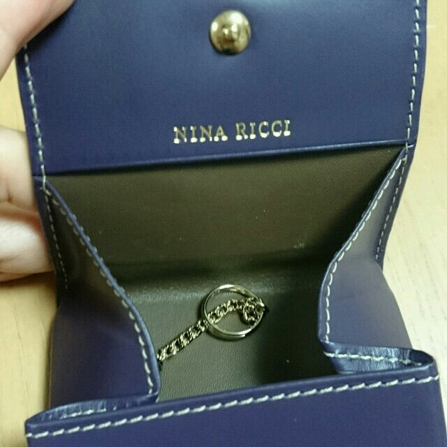 NINA RICCI(ニナリッチ)のれむぴょん様☆箱なし送付【新品未使用】NINA RICCI牛革小銭入れ レディースのファッション小物(コインケース)の商品写真