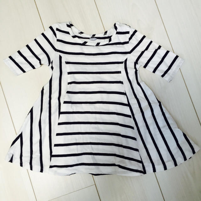 Old Navy(オールドネイビー)のボーダーワンピース キッズ/ベビー/マタニティのベビー服(~85cm)(ワンピース)の商品写真