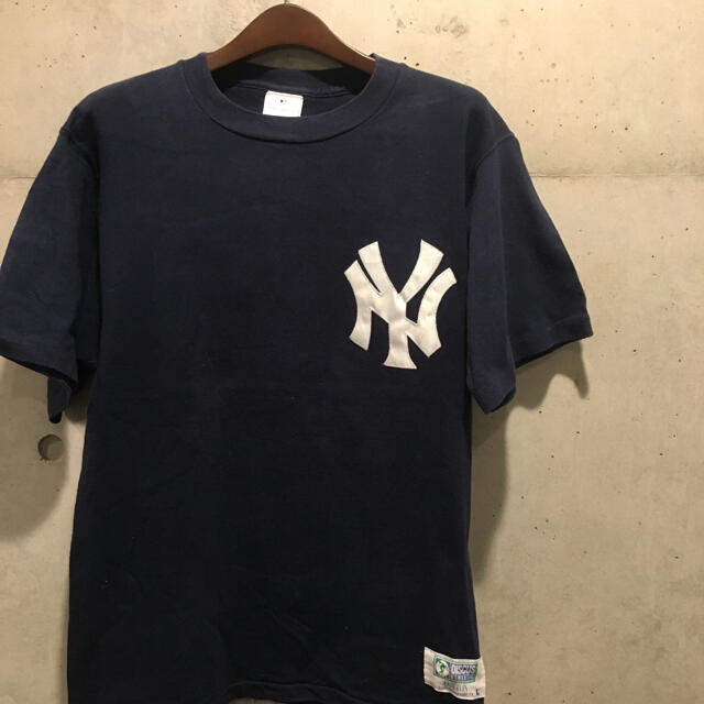 DISCUS(ディスカス)の希少！90's DISCUS USA製 NEW YORK YANKEES tee メンズのトップス(Tシャツ/カットソー(半袖/袖なし))の商品写真