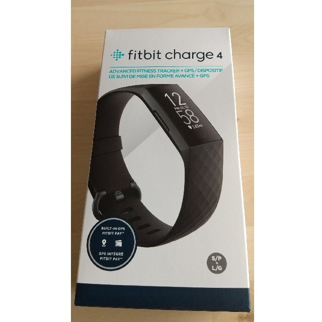 fitbit charge 4 スポーツ/アウトドアのトレーニング/エクササイズ(トレーニング用品)の商品写真