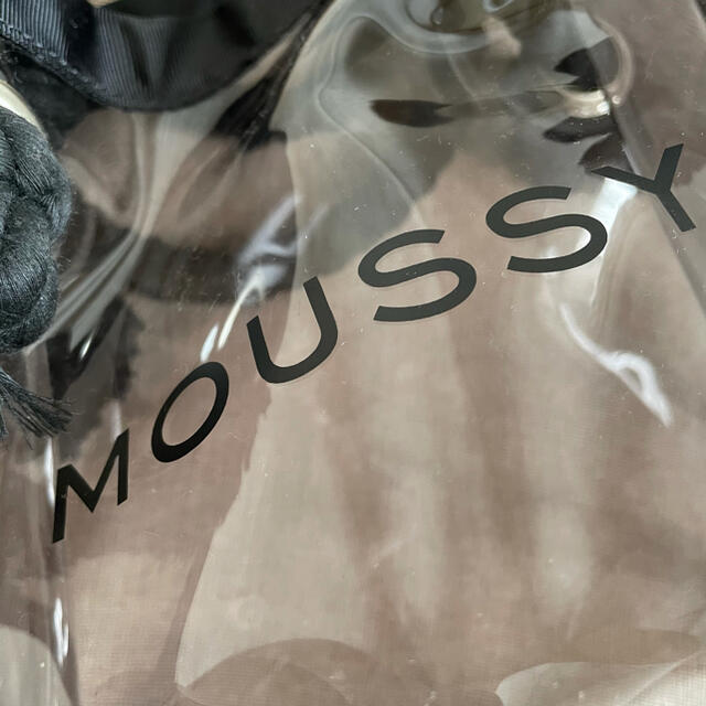 moussy(マウジー)の【送料込】moussy クリアバック black 最終値下げ レディースのバッグ(ハンドバッグ)の商品写真