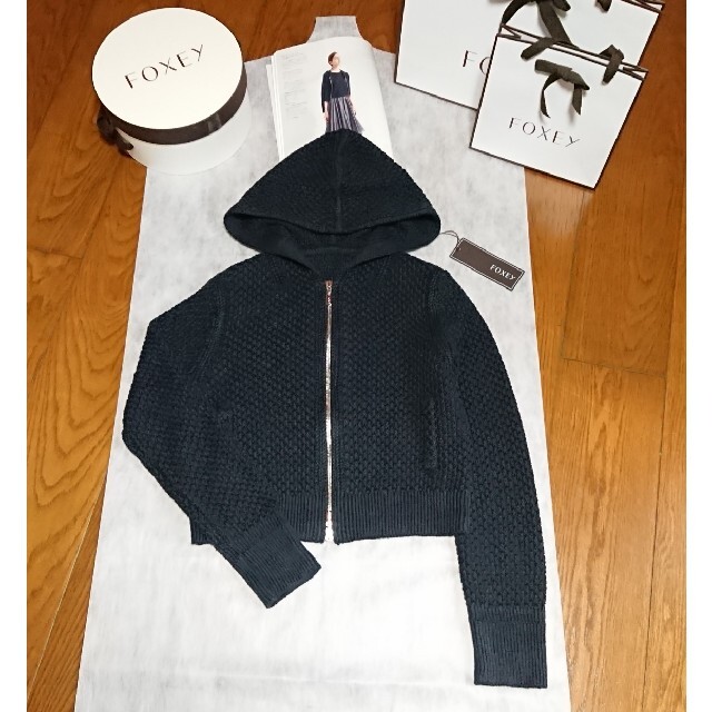 FOXEY(フォクシー)の【ご専用】FOXEY Parka "Linen Luxe" ミッドナイトブルー レディースのトップス(パーカー)の商品写真