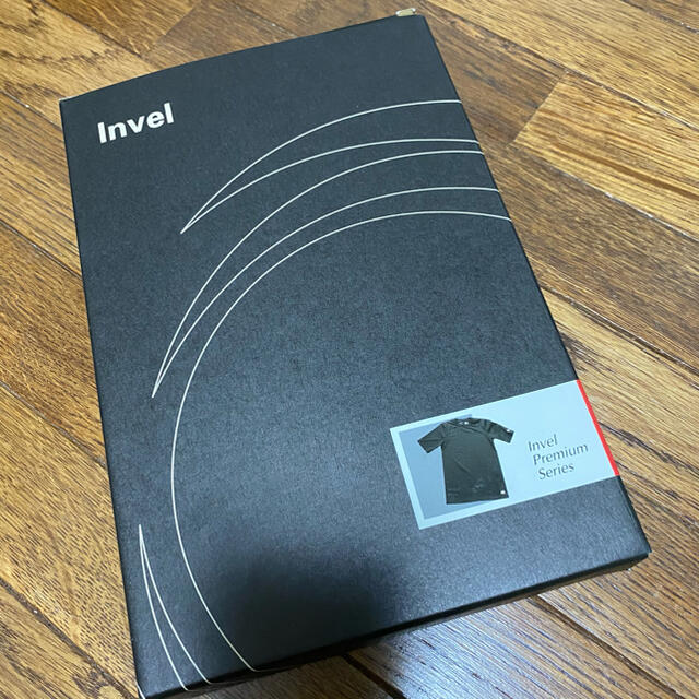 invel Tシャツ