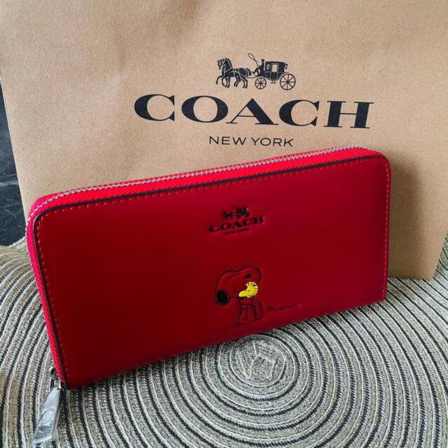 新品未使用 》coach スヌーピー 長財布 レッド 保存袋 紙袋付き 割引