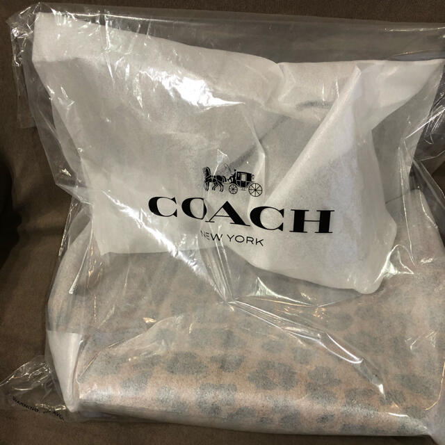 COACH(コーチ)のCOACH OUTRET シティ　トート　ウィズ　レオパード　プリント レディースのバッグ(トートバッグ)の商品写真