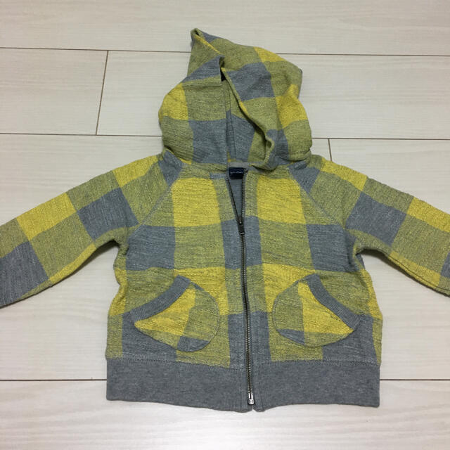 babyGAP(ベビーギャップ)の【2枚セット】babyGAP ベビーギャップ　パーカー　長袖シャツ　80cm キッズ/ベビー/マタニティのベビー服(~85cm)(シャツ/カットソー)の商品写真