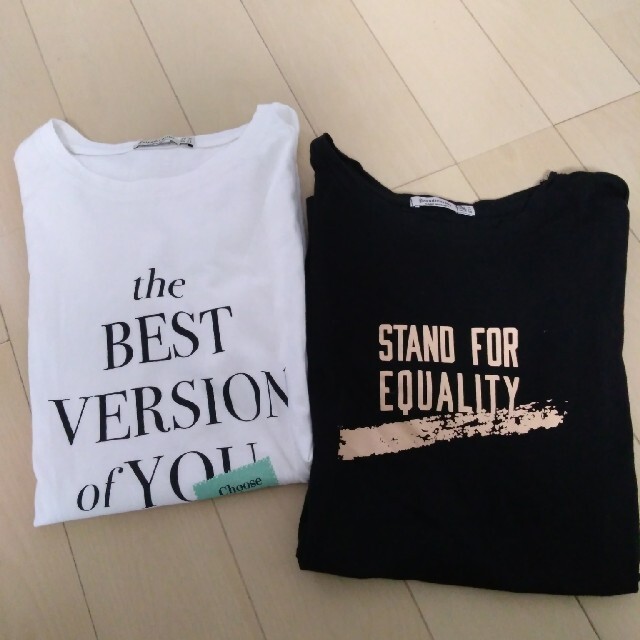 Bershka(ベルシュカ)のstradivarius■プリントＴシャツセット、ロゴＴ、bershka レディースのトップス(Tシャツ(半袖/袖なし))の商品写真