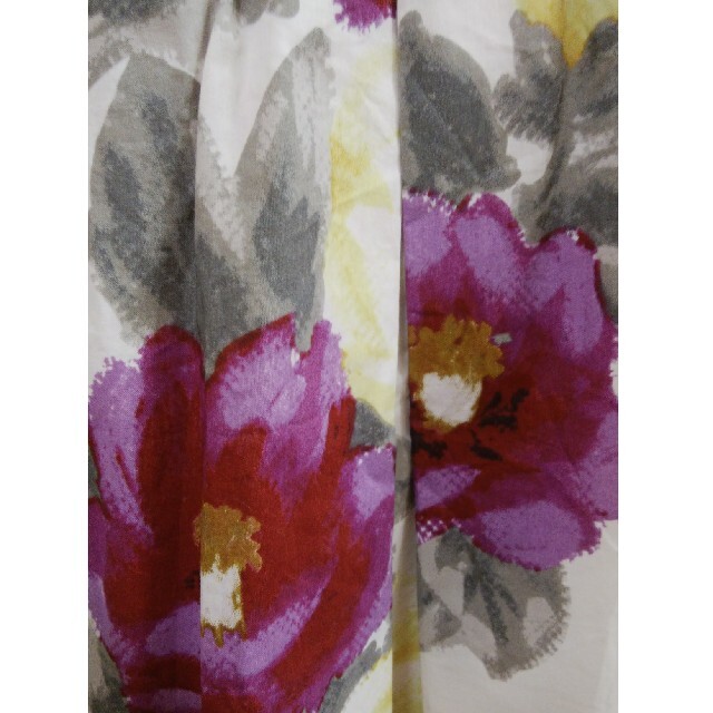 しまむら(シマムラ)のしまむら　花柄フレアスカート レディースのスカート(ひざ丈スカート)の商品写真