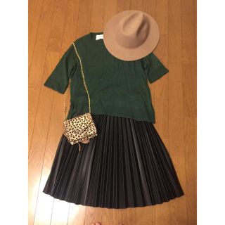 ザラ(ZARA)のZARAレザープリーツスカート(ひざ丈スカート)