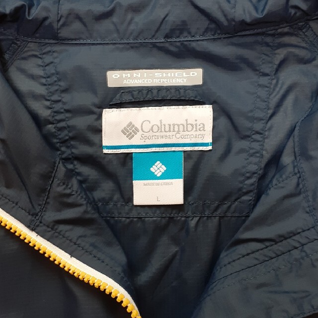 Columbia(コロンビア)のColumbia パーカー Lサイズ レディースのジャケット/アウター(その他)の商品写真