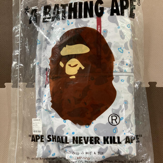 A BATHING APE(アベイシングエイプ)のBAPE エイプ ジャケット ☆新品未使用☆ メンズのジャケット/アウター(ナイロンジャケット)の商品写真