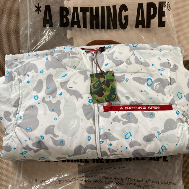 A BATHING APE(アベイシングエイプ)のBAPE エイプ ジャケット ☆新品未使用☆ メンズのジャケット/アウター(ナイロンジャケット)の商品写真