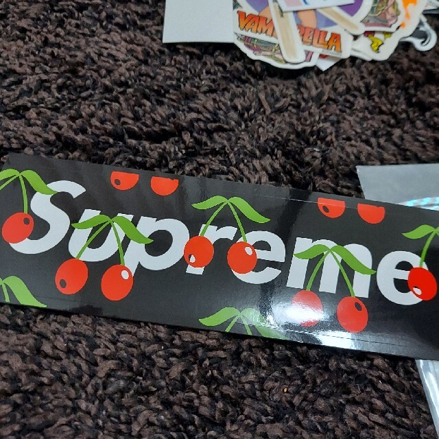 Supreme(シュプリーム)のSupreme チェリー　cherry　さくらんぼ メンズのファッション小物(その他)の商品写真