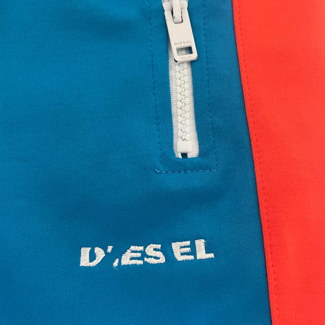 DIESEL(ディーゼル)のDIESELブルーパンツ キッズ/ベビー/マタニティのキッズ服男の子用(90cm~)(パンツ/スパッツ)の商品写真