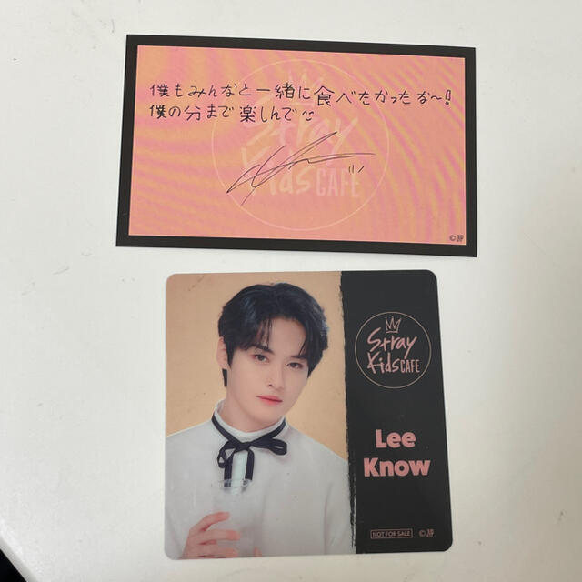 Stray kids Cafe スキズカフェ リノ コースター 予約特典 エンタメ/ホビーのタレントグッズ(アイドルグッズ)の商品写真