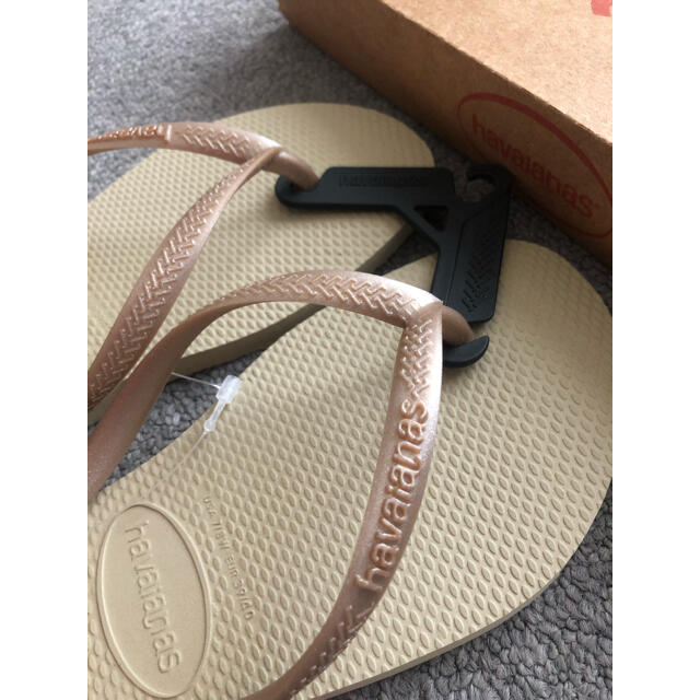 havaianas(ハワイアナス)の新品未使用★ハワイアナス ビーチサンダル　レディース　24〜24.5㎝ レディースの靴/シューズ(ビーチサンダル)の商品写真