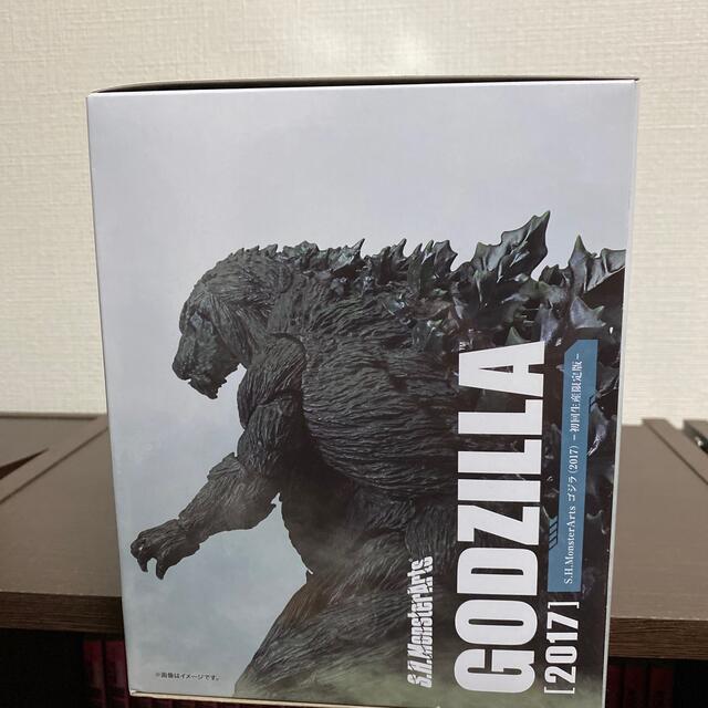 S.H.モンスターアーツ GODZILLA (2017)塗装済み可動フィギュア-