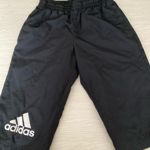 adidas(アディダス)のadidasハーフパンツ130 キッズ/ベビー/マタニティのキッズ服男の子用(90cm~)(パンツ/スパッツ)の商品写真