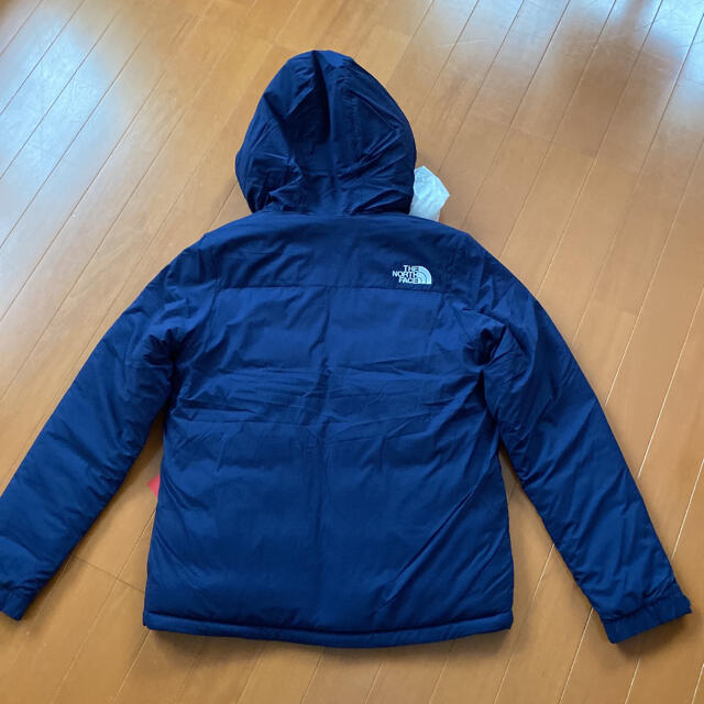 THE NORTH FACE(ザノースフェイス)の新品　ノースフェイス　ダウン　レディースM レディースのジャケット/アウター(ダウンジャケット)の商品写真