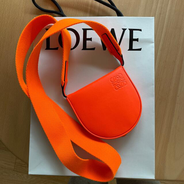 ロエベloewe  ヒールポーチ　スモール　ソフトカーフ　 ¥62700