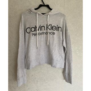 カルバンクライン(Calvin Klein)の美品 カルバンクライン レディース ロゴ ショート パーカー サイズL/G(パーカー)