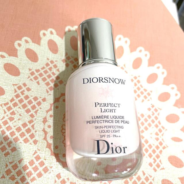 Dior(ディオール)のディオール スノーパーフェクトライト コスメ/美容のベースメイク/化粧品(ファンデーション)の商品写真