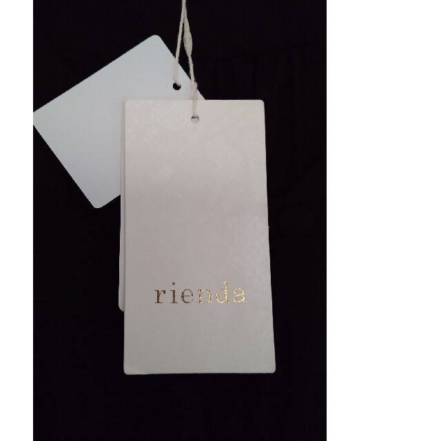 rienda(リエンダ)のrienda プリーツリボンミディシャツワンピース レディースのワンピース(ロングワンピース/マキシワンピース)の商品写真