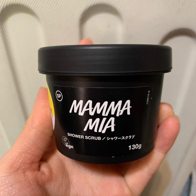 LUSH(ラッシュ)のマンマシャワースクラブ コスメ/美容のボディケア(ボディスクラブ)の商品写真