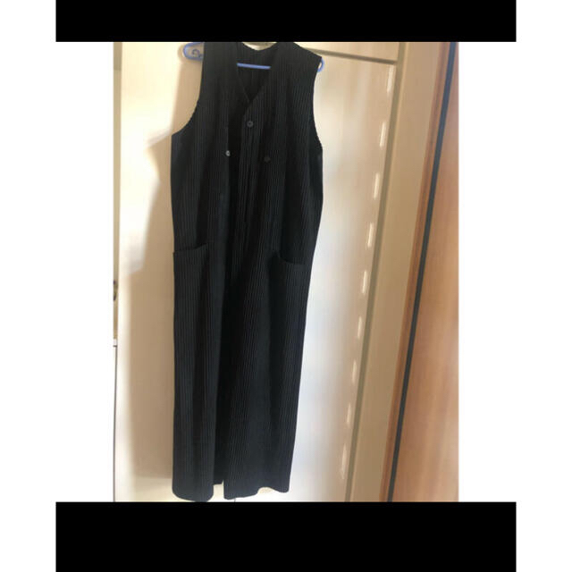 ISSEY MIYAKE(イッセイミヤケ)のhomme plisse ジャンプスーツ　サイズ1 黒 メンズのパンツ(サロペット/オーバーオール)の商品写真